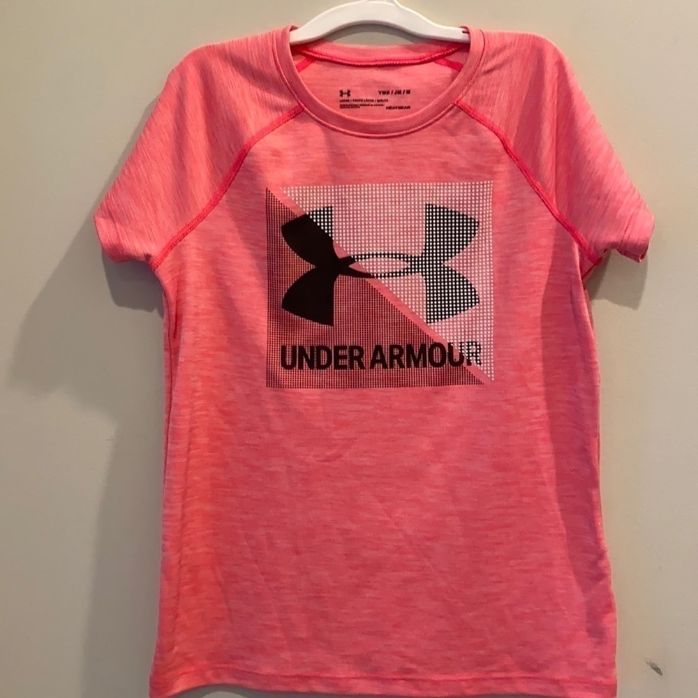 Under Armour - girls dri fit short sleeve t-shirt.  Size youth medium.  Pink.